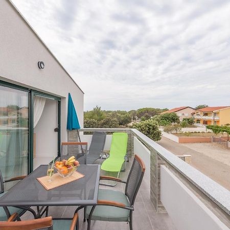 Windrose Apartments Vir Dış mekan fotoğraf