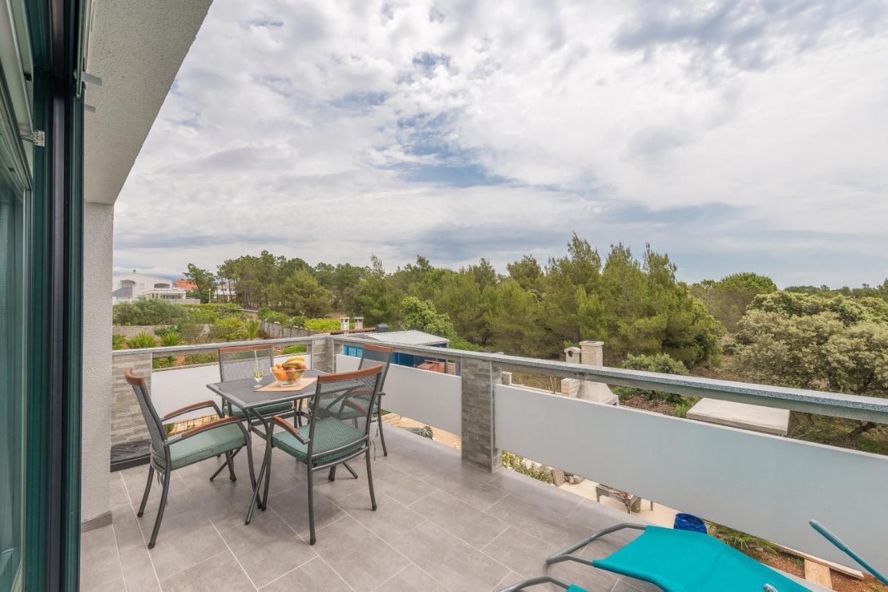 Windrose Apartments Vir Dış mekan fotoğraf