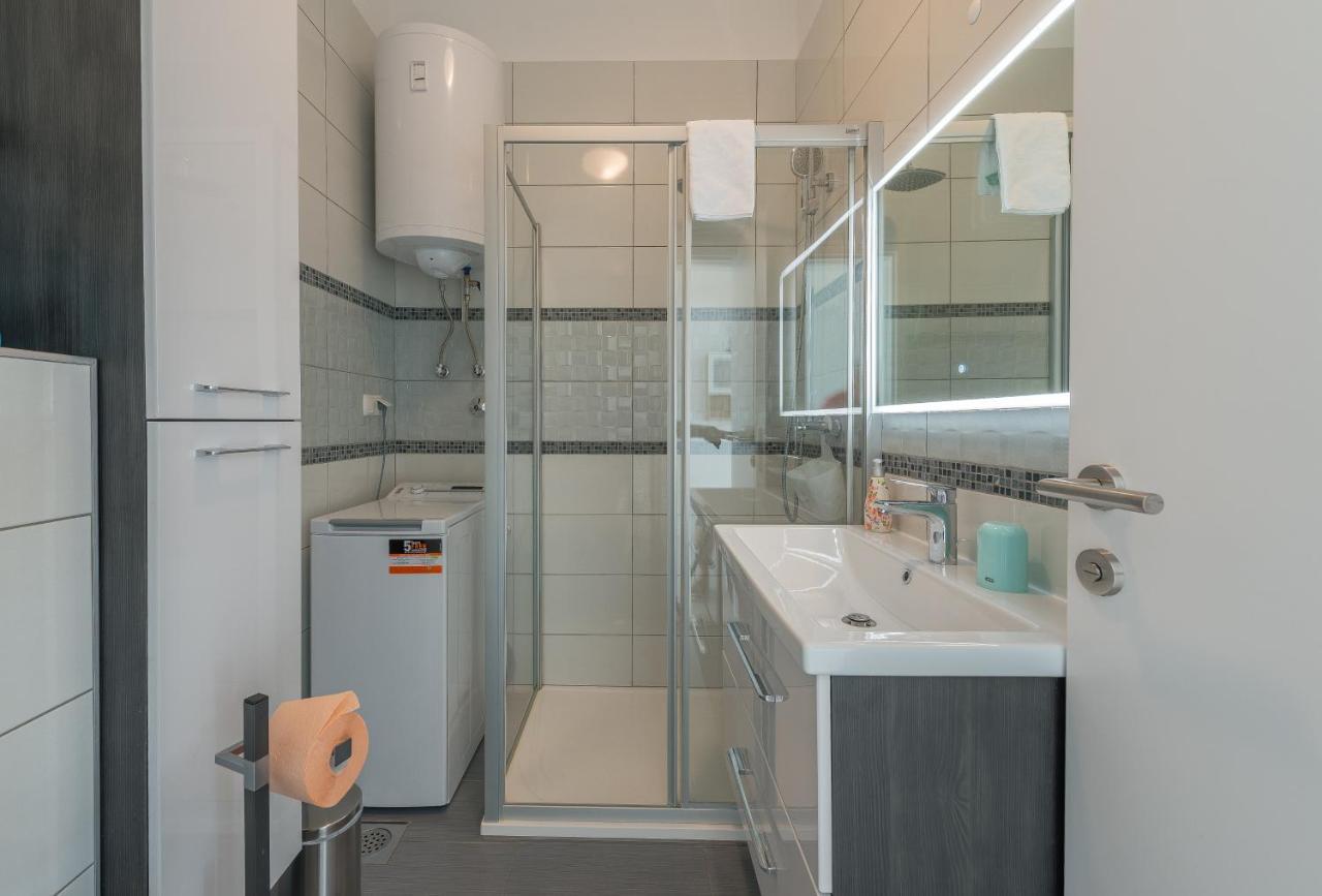 Windrose Apartments Vir Dış mekan fotoğraf