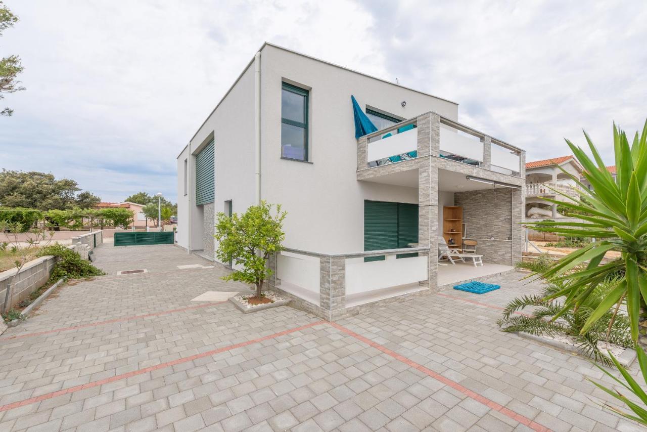 Windrose Apartments Vir Dış mekan fotoğraf