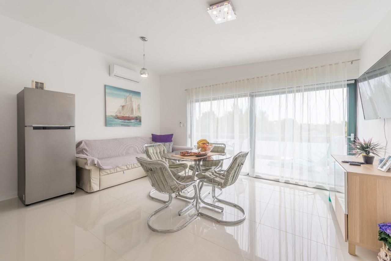 Windrose Apartments Vir Dış mekan fotoğraf