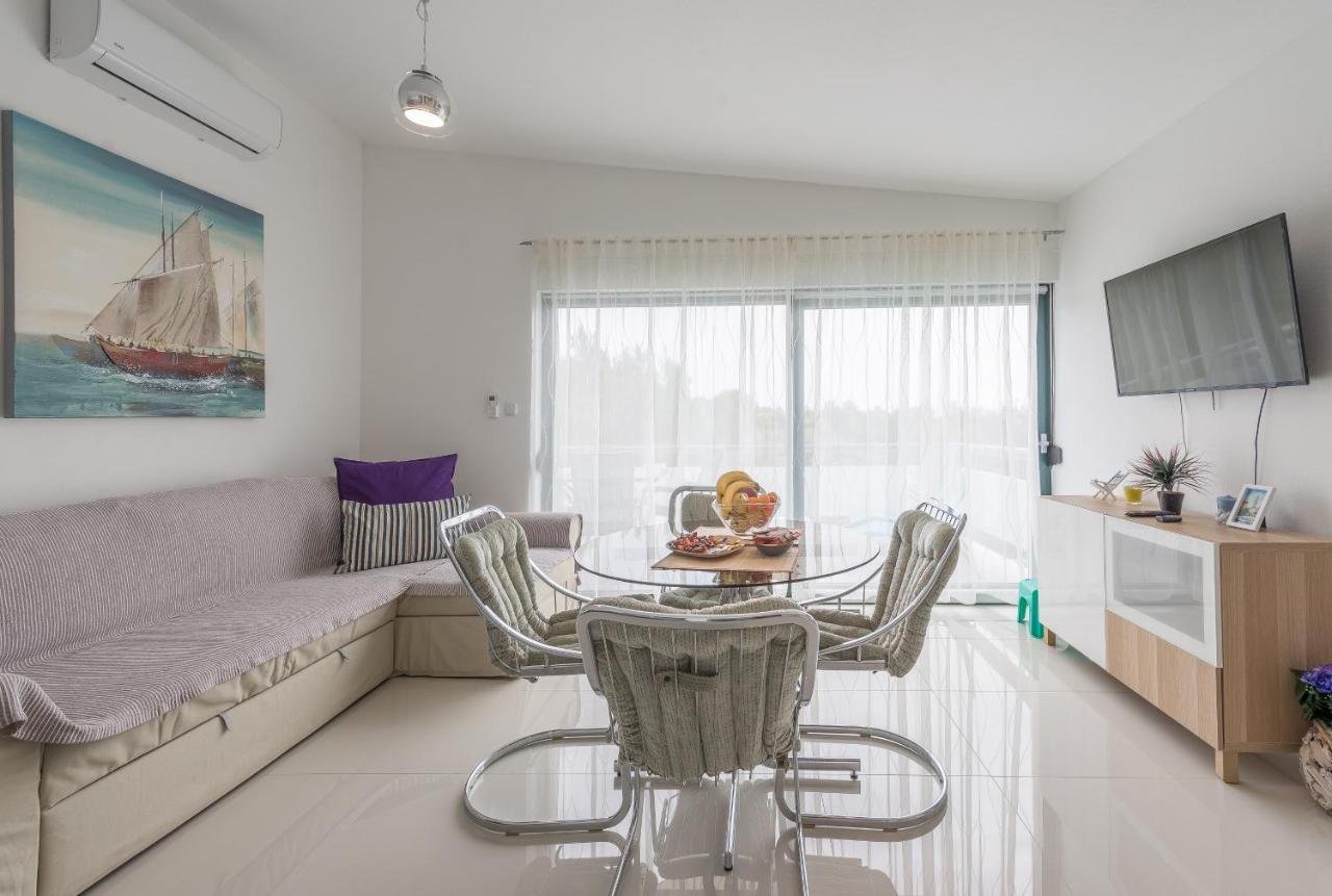 Windrose Apartments Vir Dış mekan fotoğraf