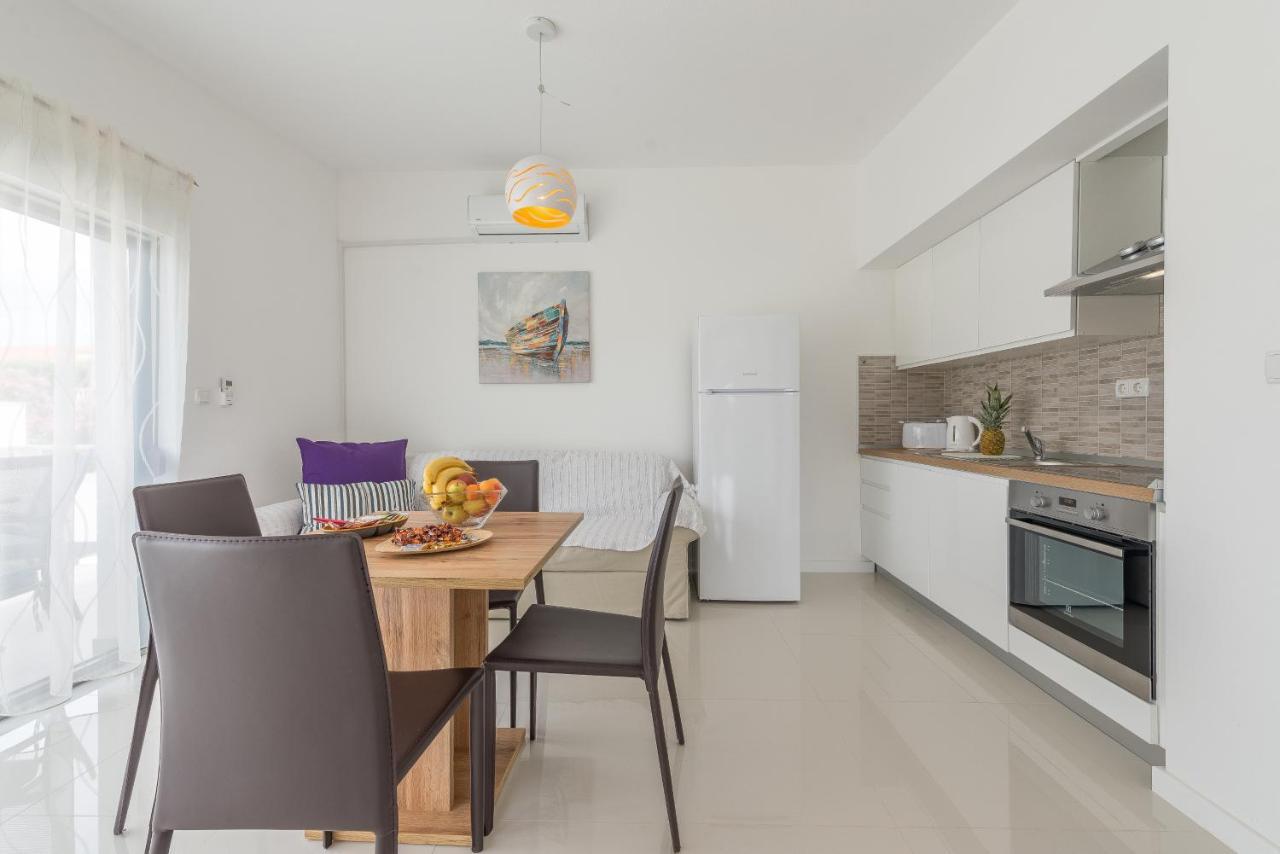 Windrose Apartments Vir Dış mekan fotoğraf